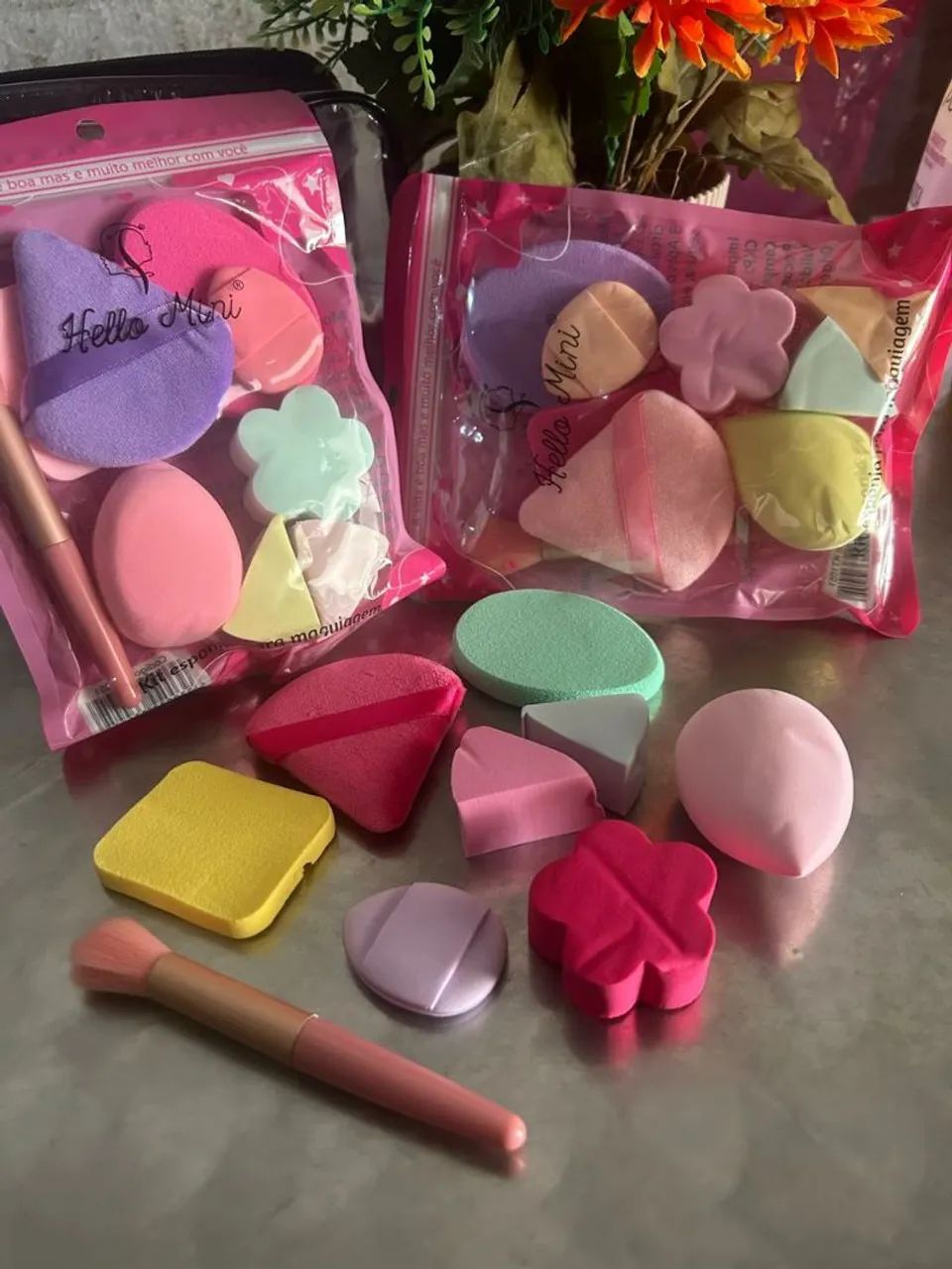 Kit Hello Mini com 9 Esponjas de Maquiagem + 1 Pincel™