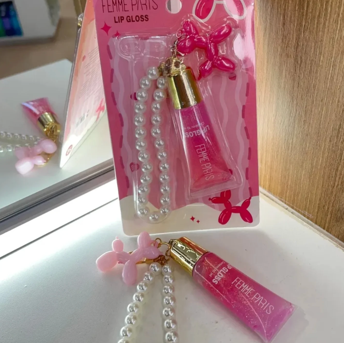 Gloss + Chaveiro Bonequinha Femme Paris™